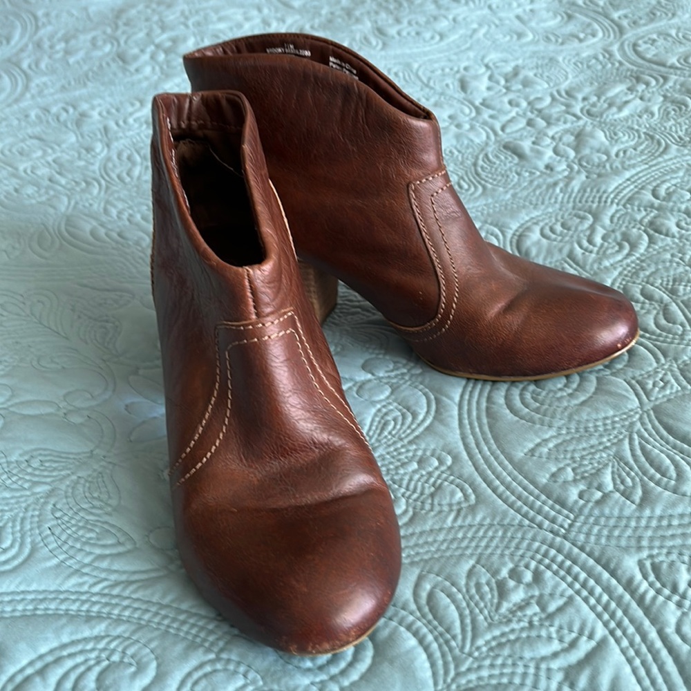Carlos Santana brown ankle booties
